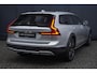 Volvo V90 Cross Country 2.0 B5 AWD Pro | Bowers & Wilkins audio | Trekhaak | Geventileerde stoelen | Head-up display | Google infotainment | Pilot assist