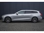 Volvo V60 2.0 T8 Plug-in hybrid AWD Plus Bright | Trekhaak | Verwarmbare voorruit | Pilot Assist | Park Assist