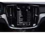 Volvo V60 2.0 T8 Plug-in hybrid AWD Plus Bright | Trekhaak | Verwarmbare voorruit | Pilot Assist | Park Assist