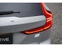 Volvo V60 2.0 T8 Plug-in hybrid AWD Plus Bright | Trekhaak | Verwarmbare voorruit | Pilot Assist | Park Assist