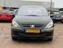 Peugeot 307 1.4-16V XT/ RIJDT EN SCHAKELT