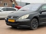 Peugeot 307 1.4-16V XT/ RIJDT EN SCHAKELT
