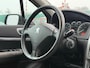 Peugeot 307 1.4-16V XT/ RIJDT EN SCHAKELT
