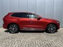 Volvo XC60 2.0 T6 Recharge AWD Inscription Exclusive Trekhaak Panoramadak Leer Navigatie ACC BLIS 20 Inch Velgen Harman Kardon Pilot Assist Adaptive Cruise Control Head Up Display DAB Apple Carplay Extra Getint Glas NL Auto Plug-in Hybride 1e Eigenaar BTW Auto