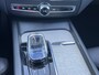 Volvo XC60 2.0 T6 Recharge AWD Inscription Exclusive Trekhaak Panoramadak Navigatie Blis 20 Inch Velgen Harman Kardon Pilot Assist ACC Head Up Display DAB Carplay Getint Glas NL Auto Plug-in Hybride 1e Eigenaar BTW Auto