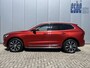 Volvo XC60 2.0 T6 Recharge AWD Inscription Exclusive Trekhaak Panoramadak Navigatie Blis 20 Inch Velgen Harman Kardon Pilot Assist ACC Head Up Display DAB Carplay Getint Glas NL Auto Plug-in Hybride 1e Eigenaar BTW Auto