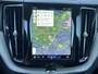 Volvo XC60 2.0 T6 Recharge AWD Inscription Exclusive Trekhaak Panoramadak Navigatie Blis 20 Inch Velgen Harman Kardon Pilot Assist ACC Head Up Display DAB Carplay Getint Glas NL Auto Plug-in Hybride 1e Eigenaar BTW Auto