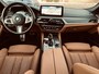 BMW 5-Serie Touring 530e M-Sport Panoramadak Driving Ass Prof Keyless Rondzicht Camera Elek Stoelen Stoel + Stuurverwarming ACC DAB Head-Up Shadow Line BTW Tansanit Blauw ! Plug In Hybride 1e Eigenaar BTW Auto