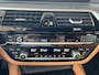 BMW 5-Serie 530e M-Sport Plus Panoramadak Driving Ass Prof Keyless Rondzicht Camera Elek Stoelen Stoel + Stuurverwarming ACC DAB Head-Up Shadow Line BTW Tansanit Plug In Hybride 1e Eigenaar BTW Auto