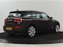 MINI Clubman 1.5 Cooper Chili | Panoramadak | Leder | Stoelverwarming | Navigatie | Climate control | Cruise control | Full LED