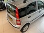 Fiat Panda 1.2 Sky Automaat - Airco - Parkeersensoren achter - Dakrails - Elektrische ramen voor - Radio/cd speler