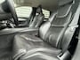 Volvo S90 2.0 T5 Inscription | Adaptieve Cruise Control | Navigatie | Lederen Bekleding | Stoel Geheugen | Verwarmde / Geventileerde Stoelen | Luchtvering | Trekhaak | Bliss Dode Hoek Bewaking |