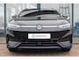 Volkswagen ID.7 Tourer Pro Limited Edition | Achterbank in ongelijke delen neerklapbaar incl. middenarmsteun en doorlaadmogelijkheid | Afstandscontrolesysteem (Front Assist), met voetgangers- en fietsersherkenning | Airconditioning automatisch, 2-zone (Climatronic)