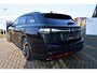Volkswagen ID.7 Tourer Pro Limited Edition | Achterbank in ongelijke delen neerklapbaar incl. middenarmsteun en doorlaadmogelijkheid | Afstandscontrolesysteem (Front Assist), met voetgangers- en fietsersherkenning | Airconditioning automatisch, 2-zone (Climatronic)