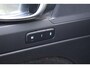 Volvo XC40 1.5 T4 Recharge R-Design | Plug-in Hybrid (PHEV) | Lederen bekleding | Achteruitrijcamera | Navigatie | Elektrische stoelverstelling | Stoel- en stuurverwarming | LED koplampen | Cruise control | Parkeersensoren | Apple Carplay / Android Auto