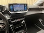 Peugeot e-208 EV Blue Lease Allure 50 kWh SOH 91% Org.NL! / 1/2 Leder / Carplay / LED / Camera / Cruise / Navigatie / 16'' LMV