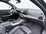 BMW 3-Serie Touring 320e VAN € 42.899,- VOOR € 39.877,- UW LENTEVOORDEEL: €3.022,-! | M-SPORT | FACELIFT| PANO|1.STE EIGENAAR, DEALER OH. | LEER | ELEK. TREKHAAK| FABRIEKSGARANTIE T/M 08 2027| LEER| STOELVERWARMING| 19 INCH! SUPER COMPLEET!