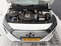 Hyundai Ioniq Comfort EV 40kWh SOH 99.7% !! NWE MODEL Warmtepomp Navi Ecc Camera Adap.Cruise Stoelverwarming Pdc Apple Carplay/Android Auto Lane Assist Isofix Keyless Led I-key Regensensor Rijstrooksensor Origineel Nederlandse Auto