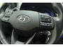Hyundai i10 1.0 Comfort Smart 67pk | Navigatie | Camera | Airco | Cruise Control | Zwart Dak | Apple Carplay - Android Auto