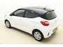 Hyundai i10 1.0 Comfort Smart 67pk | Navigatie | Camera | Airco | Cruise Control | Zwart Dak | Apple Carplay - Android Auto