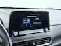 Hyundai Kona Electric EV 64kWh 204pk SOH 100% Premium Leer Warmtepomp Head-Up Display Apple Carplay Android Navi Camera Elektr.Stoelen+Leer+Verwarmd+Gekoeld Adaptive Cruise/Stop&Go Forward-Collision-Avoidance-Assist (FCA) Led Keyless DAB+ Keyless Krell®-Audio Pdc Subwoofer Bluetooth Dodehoek detector Privacy Glas Rijstrooksensor 1e Eigenaar Origineel Nederlandse Auto  € 48.210 nieuw!