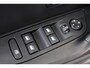 Peugeot e-2008 EV Allure Pack 50 kWh Stoelverwarming Camera 17" LMW