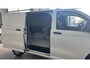 Volkswagen e-Transporter L1H1 218pk 64kWh RWD / Direct leverbaar