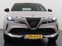 Alfa Romeo Junior Elettrica 54 kWh VAN € 30.900,- VOOR € 26.877,- UW LENTEVOORDEEL € 4.023,-! | 15.000KM!! | FABRIEKSGARANTIE | APPLE CARPLAY| ANDROID AUTO| UNIEKE KLEUR! | ADAPTIVE CRUISE CONTROL|