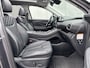 Hyundai Santa Fe 1.6 T-GDI PHEV Premium Sky / Dealer Onderhouden / Fabrieksgarantie tot 11-2027 /Lederen interieur / Schuif-kanteldak / 1.350 kg Trekgewicht / Verwarmde stoelen + stuurwiel + gekoelde stoelen / Keyless entry / Navigatie / Camera / LMV / HUD /