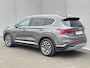 Hyundai Santa Fe 1.6 T-GDI PHEV Premium Sky / Dealer Onderhouden / Fabrieksgarantie tot 11-2027 /Lederen interieur / Schuif-kanteldak / 1.350 kg Trekgewicht / Verwarmde stoelen + stuurwiel + gekoelde stoelen / Keyless entry / Navigatie / Camera / LMV / HUD /