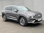 Hyundai Santa Fe 1.6 T-GDI PHEV Premium Sky / Dealer Onderhouden / Fabrieksgarantie tot 11-2027 /Lederen interieur / Schuif-kanteldak / 1.350 kg Trekgewicht / Verwarmde stoelen + stuurwiel + gekoelde stoelen / Keyless entry / Navigatie / Camera / LMV / HUD /