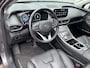 Hyundai Santa Fe 1.6 T-GDI PHEV Premium Sky / Dealer Onderhouden / Fabrieksgarantie tot 11-2027 /Lederen interieur / Schuif-kanteldak / 1.350 kg Trekgewicht / Verwarmde stoelen + stuurwiel + gekoelde stoelen / Keyless entry / Navigatie / Camera / LMV / HUD /