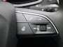 Audi Q5 2.0 TFSI e-hybrid quattro Advanced edition l Adaptive cruise control l Glazen panoramadak l Head-up display l Stoelverwarming l Elektrisch bedienbare bestuurdersstoel met geheugen l Navigatie l Elektrisch verstelbaar stuur l Trekhaak l Privacy glas