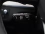 Audi Q5 2.0 TFSI e-hybrid quattro Advanced edition l Adaptive cruise control l Glazen panoramadak l Head-up display l Stoelverwarming l Elektrisch bedienbare bestuurdersstoel met geheugen l Navigatie l Elektrisch verstelbaar stuur l Trekhaak l Privacy glas