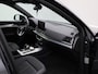 Audi Q5 2.0 TFSI e-hybrid quattro Advanced edition l Adaptive cruise control l Glazen panoramadak l Head-up display l Stoelverwarming l Elektrisch bedienbare bestuurdersstoel met geheugen l Navigatie l Elektrisch verstelbaar stuur l Trekhaak l Privacy glas