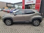 Toyota Yaris Cross 1.5 Hybrid 115 First Edition Comfort Pack STOEL- STUUR- EN VOORRUITVERWARMING ELEK. INKLAPBARE SPIEGELS BLIND-SPOT