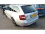 Skoda Octavia Combi 1.0 TSI 115pk Sport Business | Navigatie | Climate Control | Trekhaak | Extra Getint Glas | Lichtmetalen Velgen | Parkeer sensoren