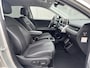 Hyundai Ioniq 5 Lounge 73kWh Automaat / 1.600 kg trekgewicht / 8 jaar Batterijgarantie / Accu SoH 100 % / CCS snelladen / Warmtepomp / HUD / Camera 360° / Leder / Elektrische stoelen & klep / Navigatie / Stuur-, stoel- & achterbankverwarming / 20" LM wielen /