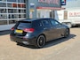 Mercedes-Benz A-klasse 180 d AMG | Widescreen | Camera | Sfeer | Carplay