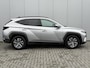 Hyundai Tucson 1.6 T-GDI HEV Comfort Smart / Navigatie / Adaptieve Cruise Control / Fabrieksgarantie t/m 10-2027 / Elektrisch bedienbare achterklep /