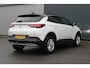 Opel Grandland X 1.2 Turbo Business Executive, Automaat, Stoelverwarming, Stuurwielverwarming, Trekhaak, Parkeersensoren, Camera
