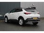 Opel Grandland X 1.2 Turbo Business Executive, Automaat, Stoelverwarming, Stuurwielverwarming, Trekhaak, Parkeersensoren, Camera