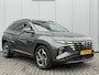 Hyundai Tucson 1.6 T-GDI HEV 230PK Comfort Smart Automaat / Navigatie / Climate control  / Stoelverwarming  / Adaptief cruise control  / Lichtmetalen wielen 19“ /