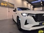 Mazda CX-60 2.5 e-SkyActiv PHEV Homura Plus | Alle packs | Rhodaium White Metallic | Pano | Trekhaak | Bose | ACC | 360 cam | Navi | HUD | Dodehoek | memory | Stoelverwarming | Stoelventilatie