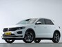 Volkswagen T-Roc R-Line 1.5 TSI 150 PK DSG | LED | Navigatie | Achteruitrijcamera | Stoelverwarming | Keyless | Elektrische Kofferbakklep |