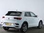 Volkswagen T-Roc R-Line 1.5 TSI 150 PK DSG | LED | Navigatie | Achteruitrijcamera | Stoelverwarming | Keyless | Elektrische Kofferbakklep |