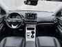 Hyundai Kona Electric EV Premium 64 kWh / Volledig Dealer Onderhouden / 8 jaar batterijgarantie tot 160.000km / SOH 100% / 3-Fase / Adaptieve cruise control / HUD / Lederen bekleding / Stoelverwarming, Stoelventilatie & Stuurverwarming / Apple carplay/Android auto /