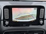 Hyundai Kona Electric EV Premium 64 kWh / Volledig Dealer Onderhouden / 8 jaar batterijgarantie tot 160.000km / SOH 100% / 3-Fase / Adaptieve cruise control / HUD / Lederen bekleding / Stoelverwarming, Stoelventilatie & Stuurverwarming / Apple carplay/Android auto /