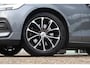 Volvo V60 B3 Momentum Advantage 163pk | Stoelverwarming | Dodehoek | Camera | Trekhaak | ACC | Climate |