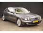 Jaguar XJ 4.2 V8 Executive | CATS Suspension | Keurig exemplaar | Stoelverwarming |